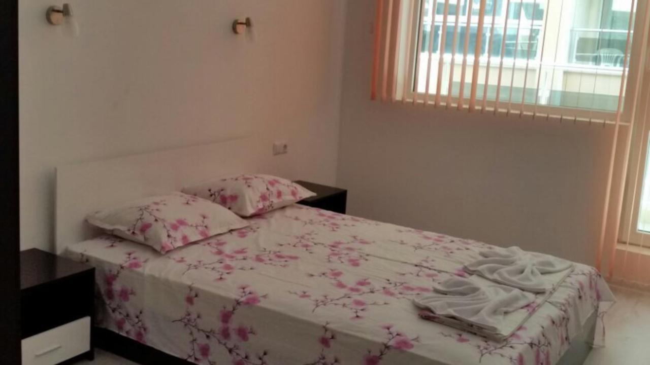 Apartamenti Eli Pomorie Kültér fotó
